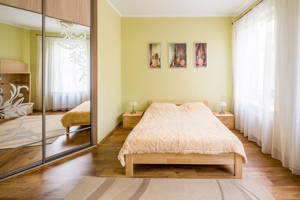 Apartment Rynok Square 5 зі світлом! *